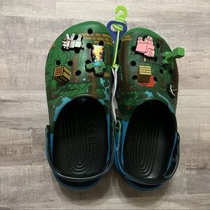 NEW Crocs Kids Size J6 Minecraft Classic Clog Jibbitz Green Blue